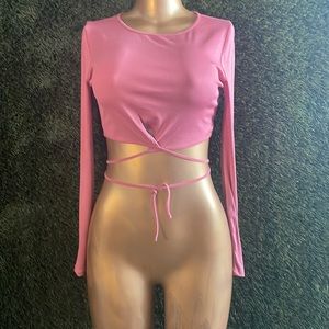 Sexy pink 90’s style long sleeve crop top